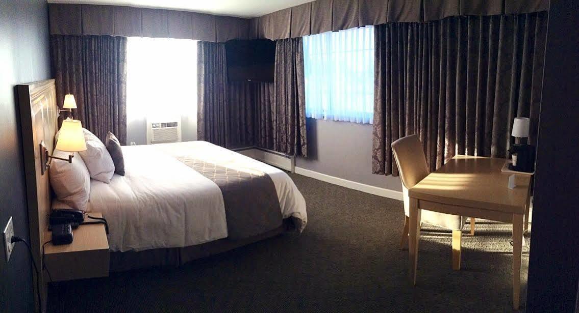 Red Lion Inn & Suites 애버츠퍼드 외부 사진