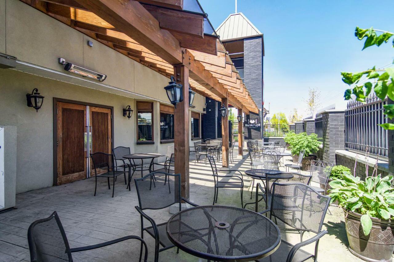 Red Lion Inn & Suites 애버츠퍼드 외부 사진